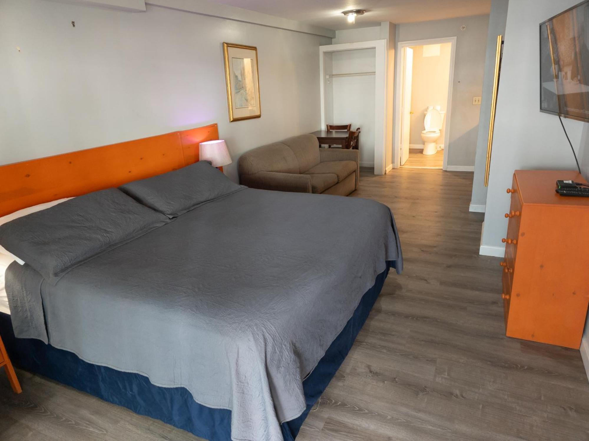 Ships Inn Hampton Εξωτερικό φωτογραφία